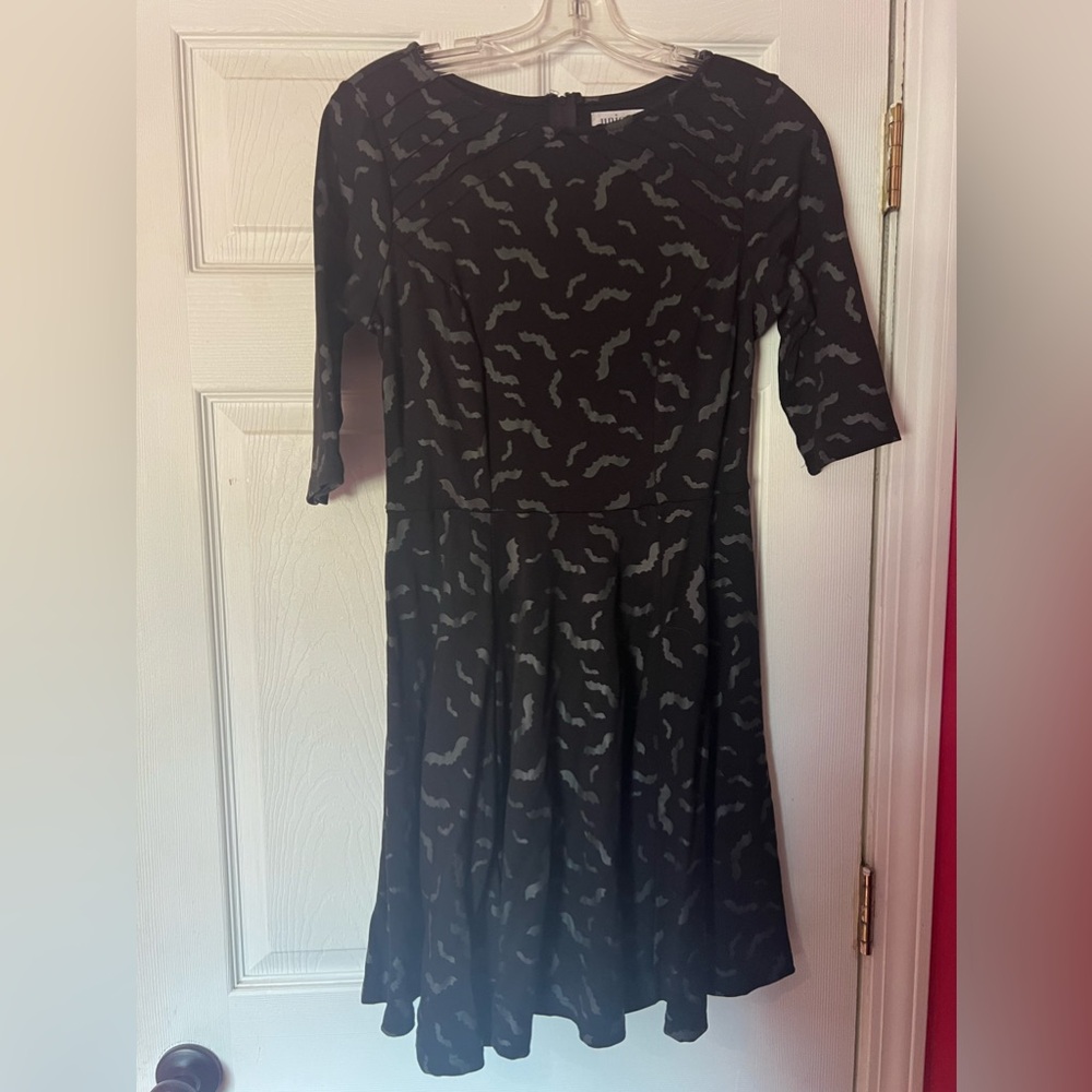 Elegant Black Patterned Dress